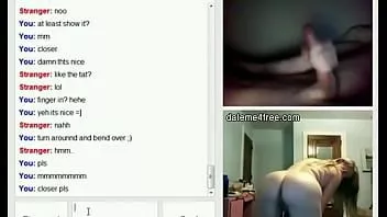 play Blondynka masturbuje się razem z przypadkowym chłopakiem online