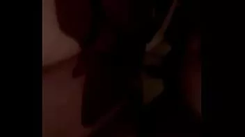 播放 他妈的前任（在我的鸡巴上喷了 2 次）