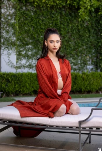 قناة Arielle Love