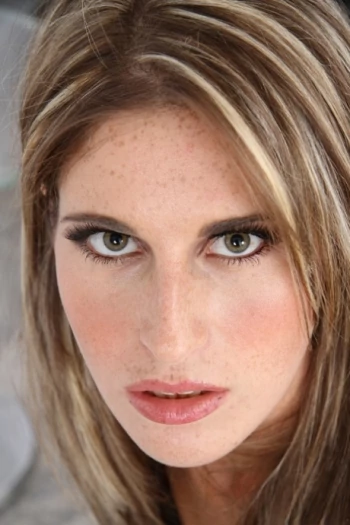 قناة Kara Price