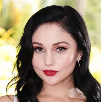 পর্নস্টার Ariana Marie